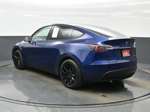 2023 Tesla Model Y Long Range Dual Motor All-Wheel Drive
