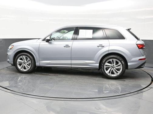 2022 Audi Q7 55 Premium Plus