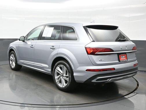 2022 Audi Q7 55 Premium Plus