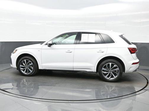 2023 Audi Q5 45 S line Premium Plus