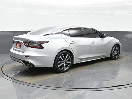 2022 Nissan Maxima SV Xtronic CVT