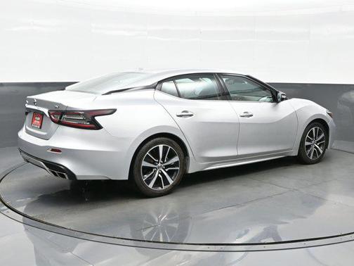 2022 Nissan Maxima SV Xtronic CVT