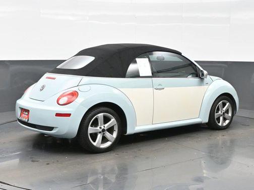 2010 Volkswagen New Beetle 2.5L