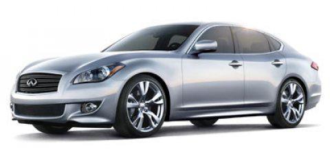 2011 INFINITI M56x Base