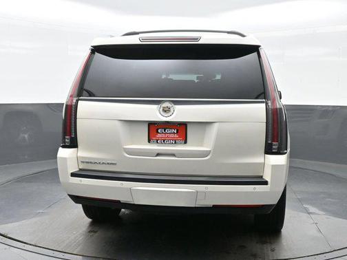 2015 Cadillac Escalade Luxury