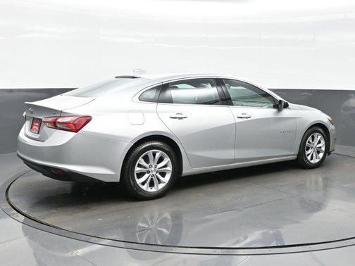 2021 Chevrolet Malibu FWD LT