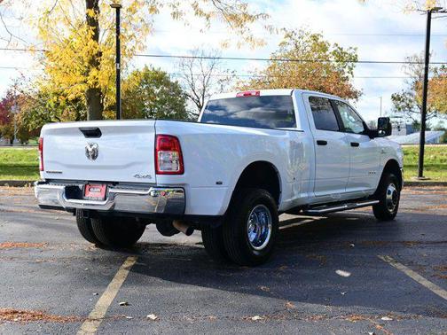 2024 RAM 3500 Big Horn Crew Cab 4x4 8' Box