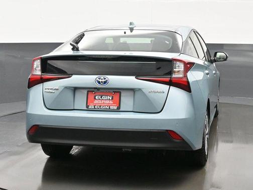 2021 Toyota Prius LE