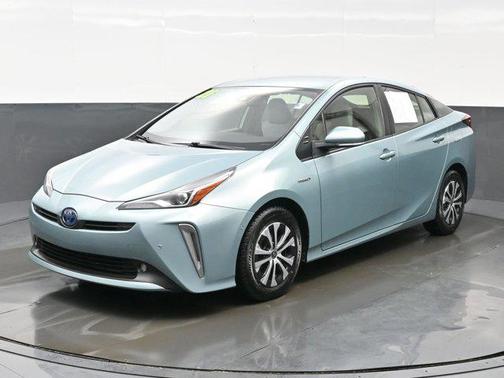 2021 Toyota Prius LE