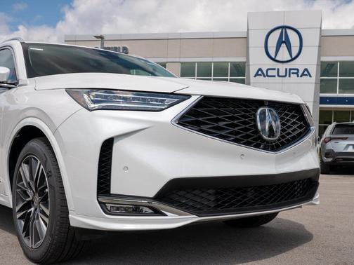 Platinum White Pearl 2026 Acura MDX Advance Package