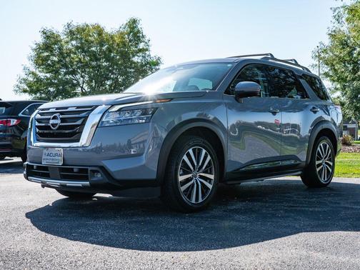 2022 Nissan Pathfinder Platinum 4WD