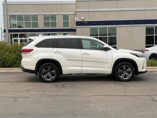 2017 Toyota Highlander Limited Platinum