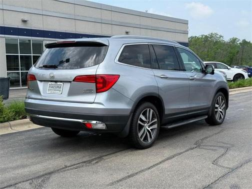 2017 Honda Pilot Touring