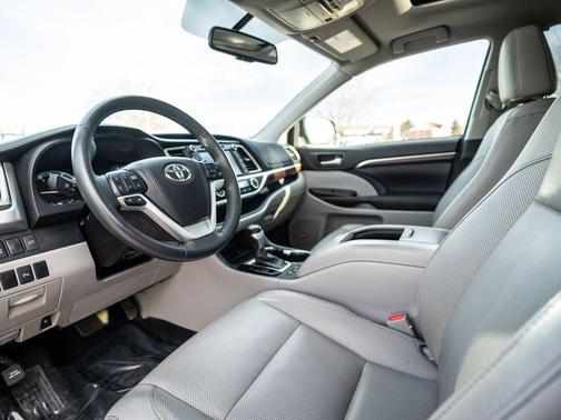 2016 Toyota Highlander Limited