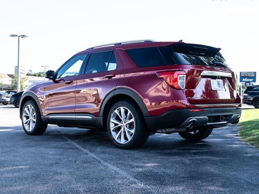 2023 Ford Explorer Platinum
