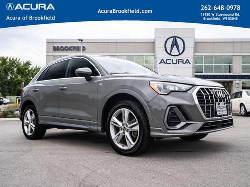 2021 Audi Q3 45 S line Premium