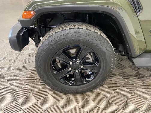 2021 Jeep Wrangler Unlimited Sahara Altitude