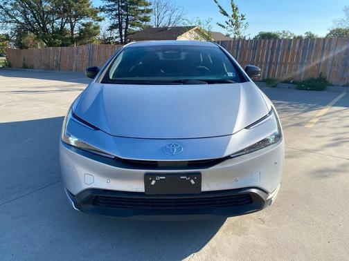 2025 Toyota Prius LE