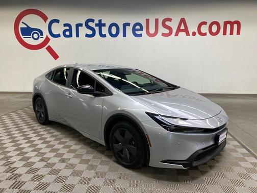 2025 Toyota Prius LE