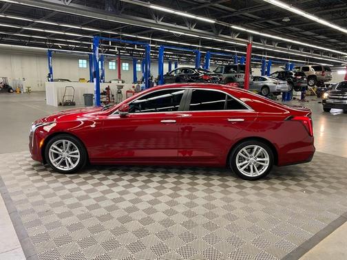 2023 Cadillac CT4 Luxury