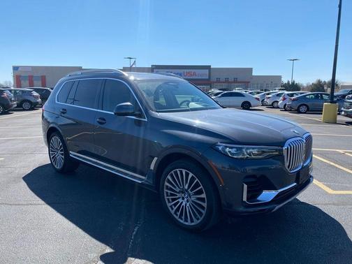Arctic Gray Metallic 2020 BMW X7 xDrive40i