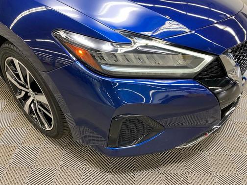 2022 Nissan Maxima SV