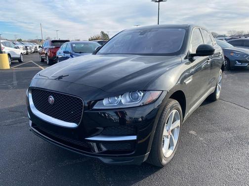 2017 Jaguar F-PACE 35t Premium