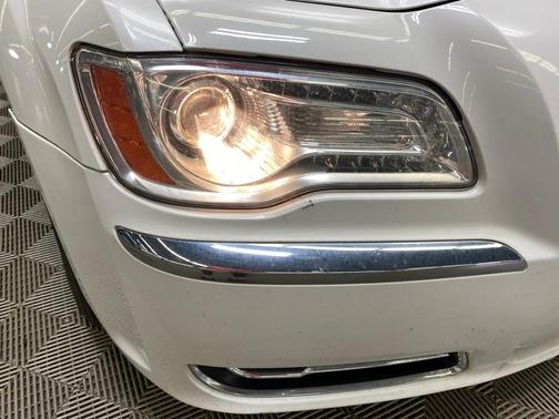 2014 Chrysler 300 Base