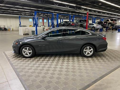 2017 Chevrolet Malibu 1LS