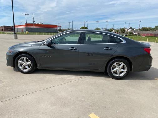 2017 Chevrolet Malibu 1LS