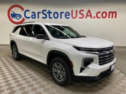 2024 Chevrolet Traverse LT