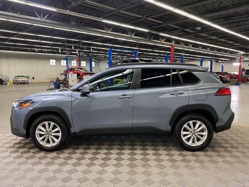 2022 Toyota Corolla Cross LE