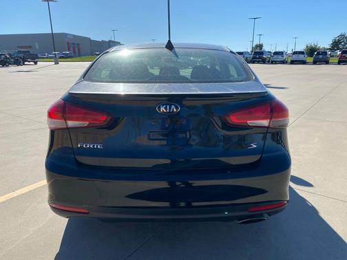 2017 Kia Forte S