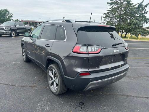 Granite Crystal Clearcoat Metallic 2019 Jeep Cherokee Limited