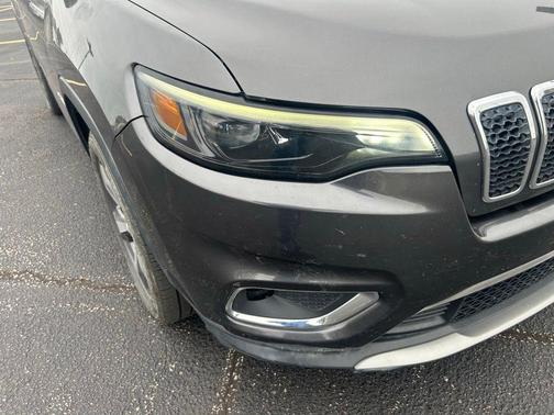Granite Crystal Clearcoat Metallic 2019 Jeep Cherokee Limited