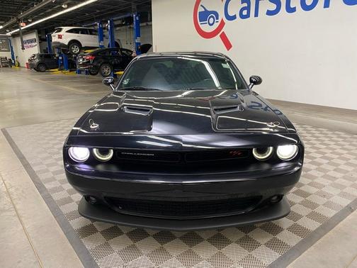 2017 Dodge Challenger R/T