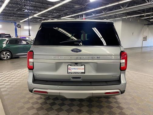 2022 Ford Expedition Max XLT