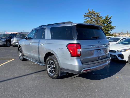 2022 Ford Expedition Max XLT