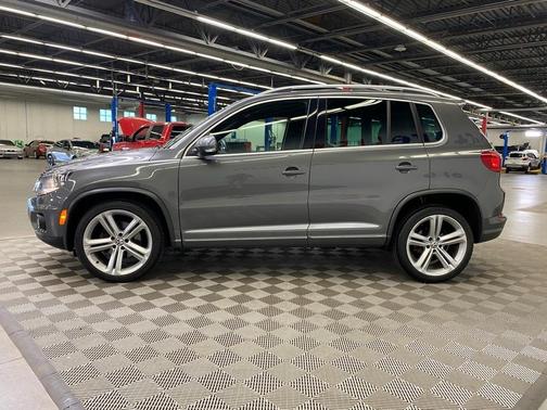 2016 Volkswagen Tiguan R-Line