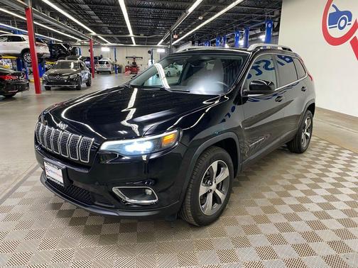 Diamond Black 2019 Jeep Cherokee Limited