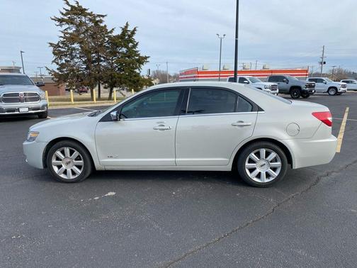 2007 Lincoln MKZ Base