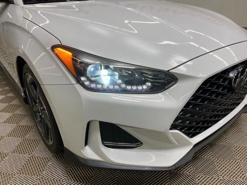 2019 Hyundai Veloster Turbo
