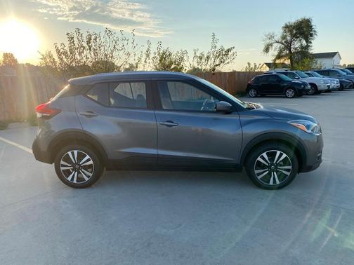 2019 Nissan Kicks SV