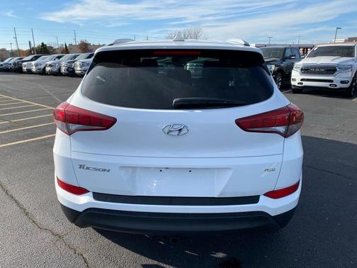 2018 Hyundai TUCSON SEL