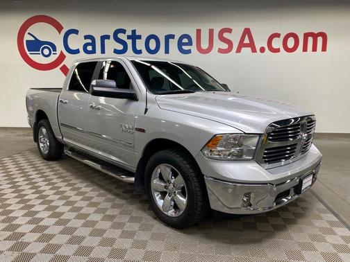 2015 RAM 1500 SLT