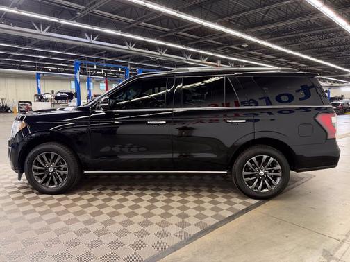 Black Metallic 2021 Ford Expedition Limited