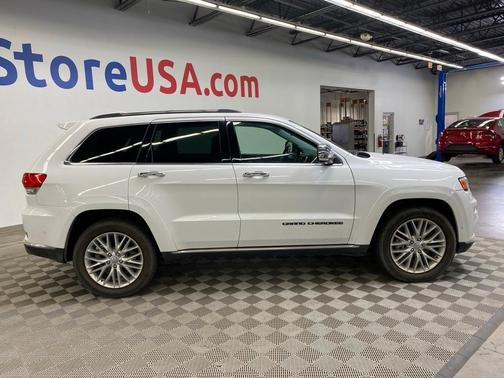 2017 Jeep Grand Cherokee Summit