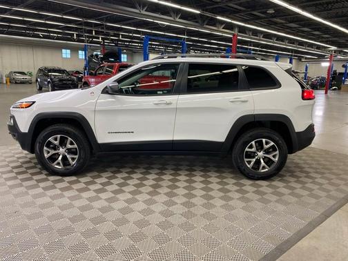 2017 Jeep Cherokee Trailhawk