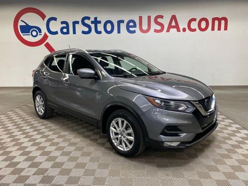 2022 Nissan Rogue Sport SV