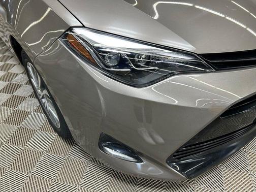 Gray Metallic 2018 Toyota Corolla XLE
